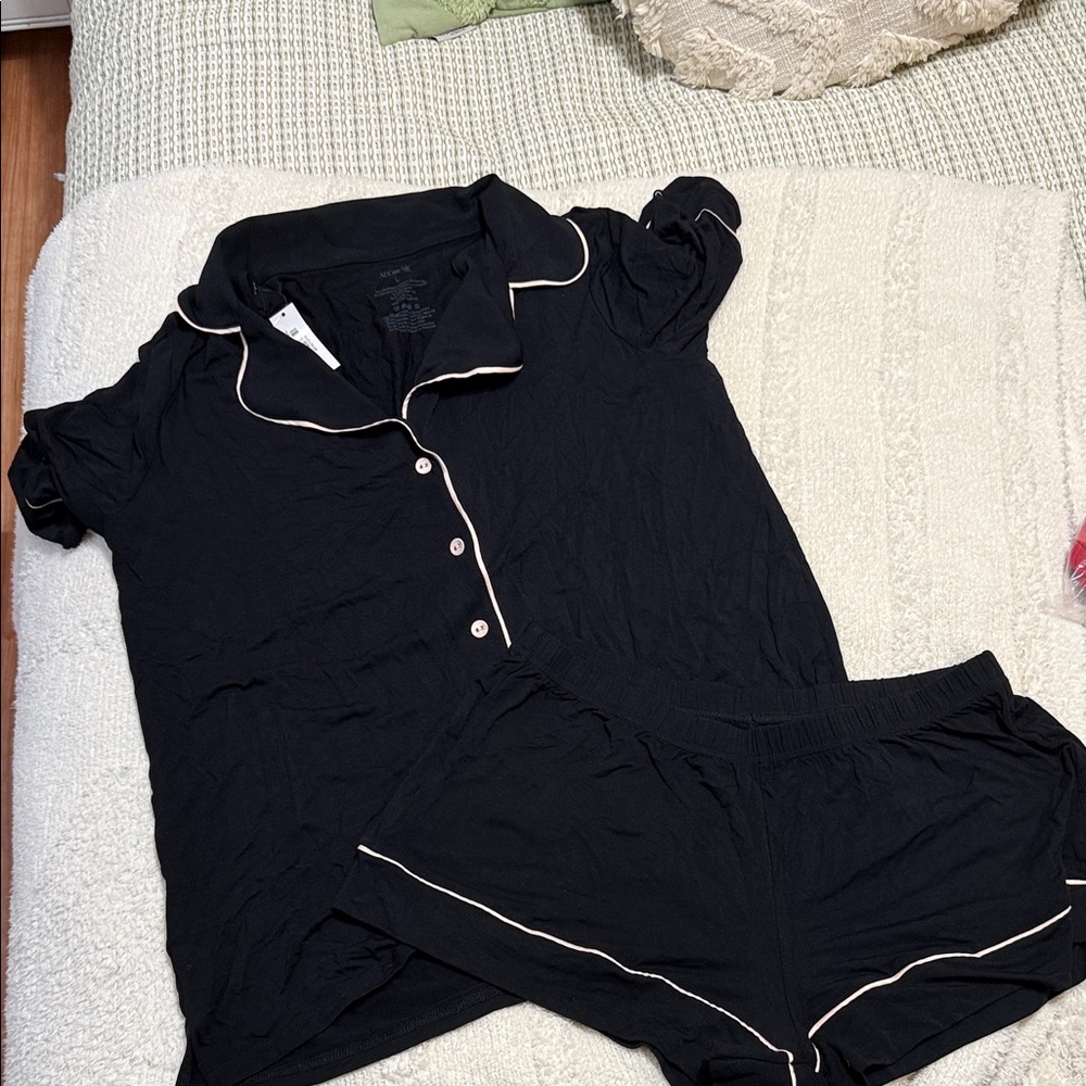Adore Me Black Short Sleeve Pajama Set